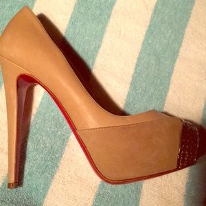 Christian Louboutin heels- pumps